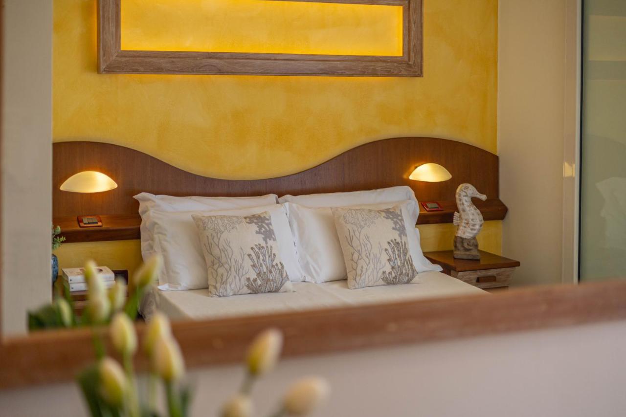 Hotel Smeraldo เชเซนาติโก ภายนอก รูปภาพ