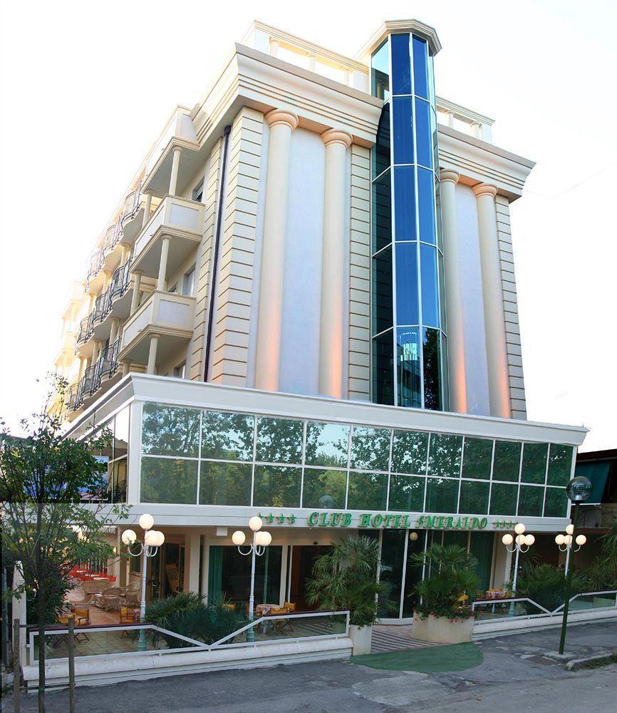 Hotel Smeraldo เชเซนาติโก ภายนอก รูปภาพ